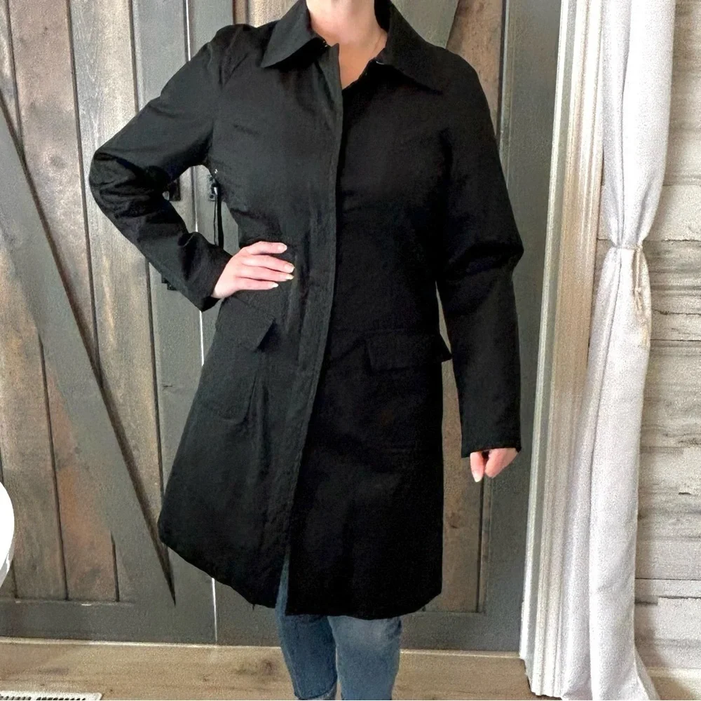 Ellen Tracy Black Raincoat. Trenchcoat. Size Medium - Picture 4 of 13